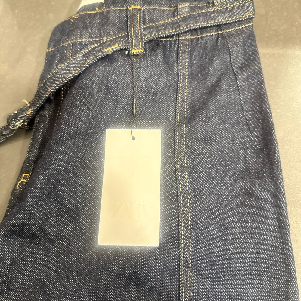 Zara NWT denim jeans . Wide leg with seam down legs. Cute style! - Picture 10 of 14